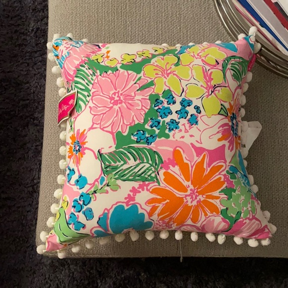 Lilly Pulitzer Other - Lilly Pulitzer Target Outdoor Pillow